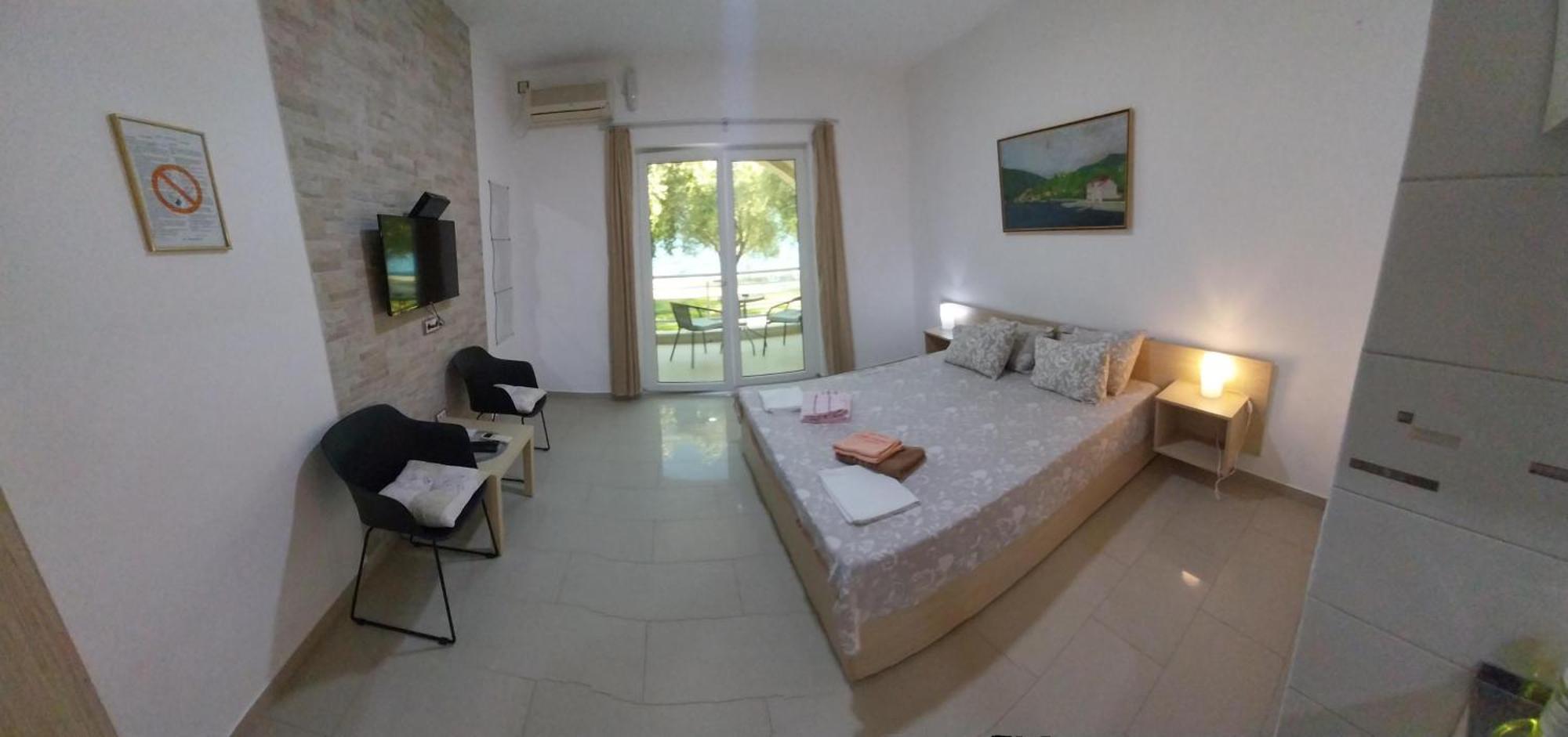 Apartments Villa Danilovic Херцег-Нови Экстерьер фото