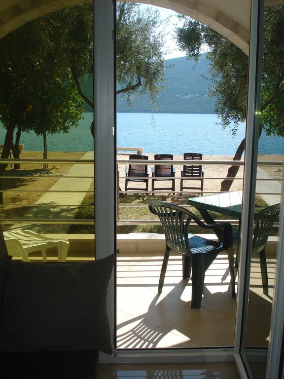 Apartments Villa Danilovic Херцег-Нови Номер фото