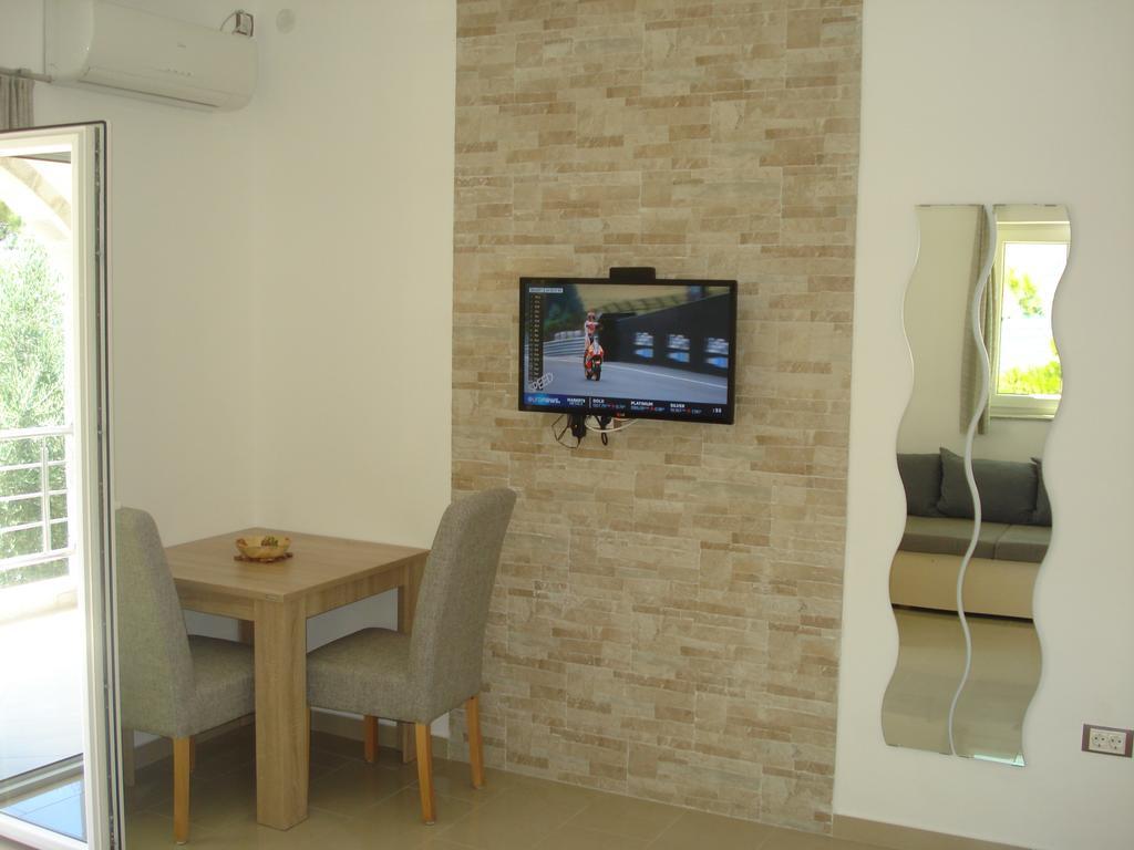 Apartments Villa Danilovic Херцег-Нови Экстерьер фото
